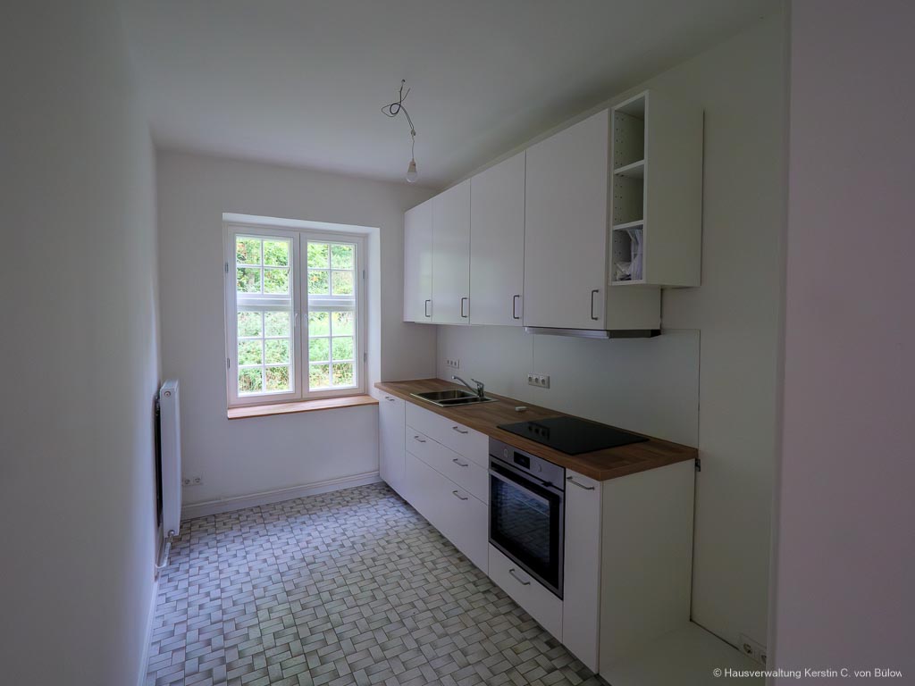 Mietangebote 8 160-005-Küche