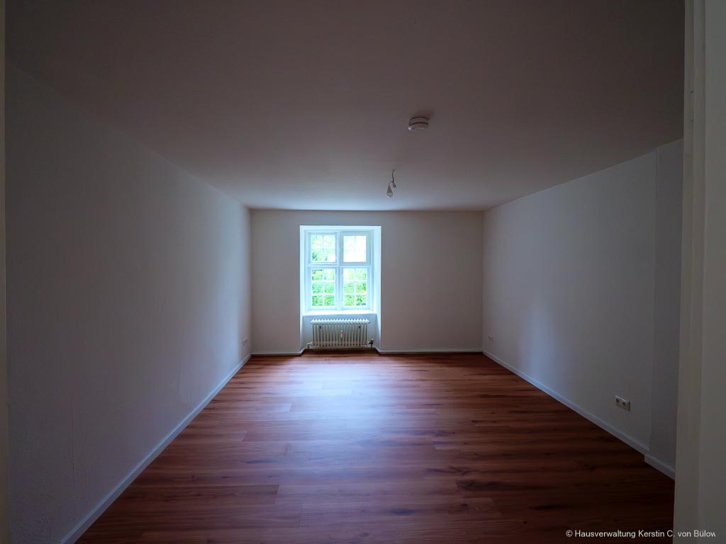 Mietangebote 31 160-006-Schlafzimmer