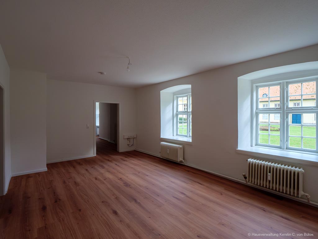 Mietangebote 30 160-006-Wohnzimmer-2